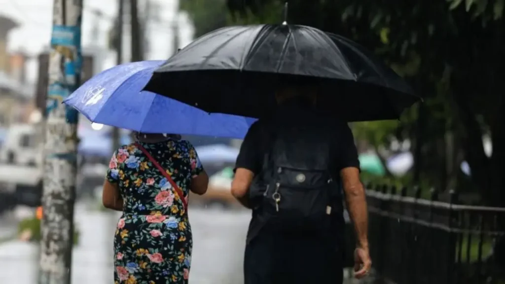 Clima en Honduras: Fuertes vientos y lluvias moderadas impactarán este jueves
