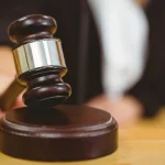 Madre recibe cadena perpetua por matar a sus hijos y ocultarlos en maletas