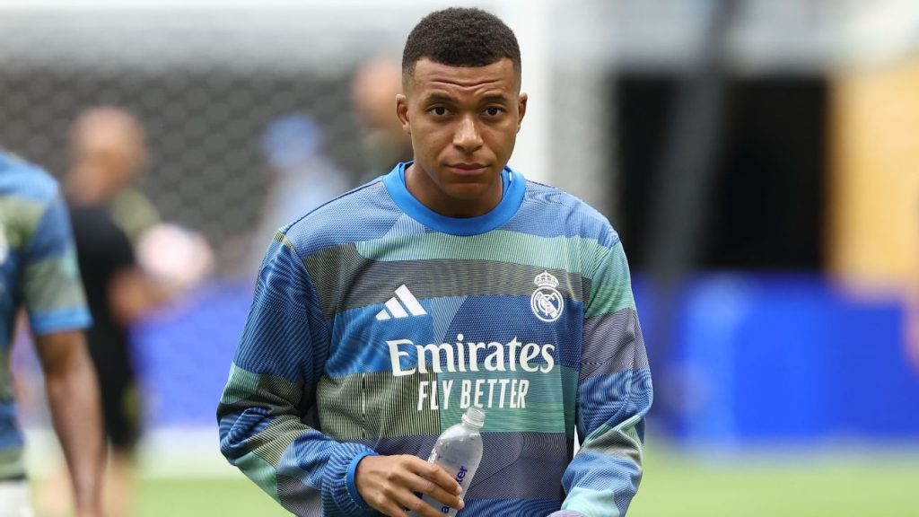 ¿Es verdad que Mbappé murió hoy?, ¿qué le pasó?, ¿falleció en accidente?