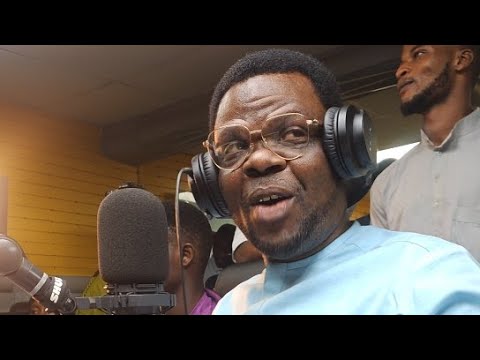Oriyomi Hamzat pays a visit to Abdullah at the Hospital paid 1 million naira out of his Hospital Bills.
