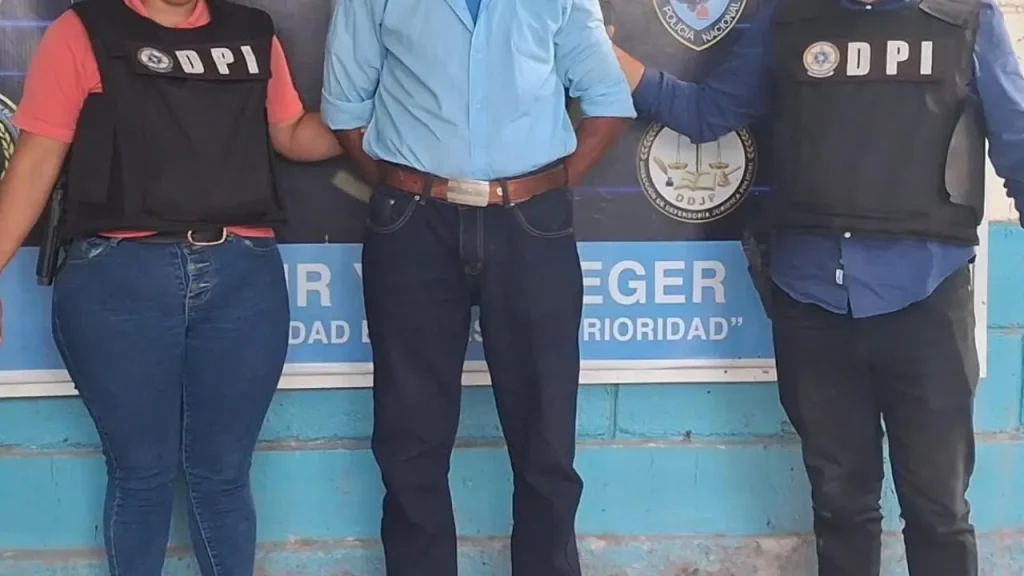 DPI captura a abuelo de 70 años que abusó de su nieta de 14 en Choluteca