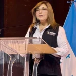 Hall pide a FF. AA. realizar su labor en estricto apego a la Constitución