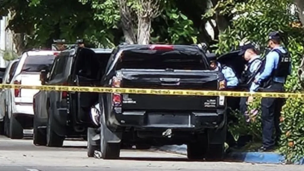 Hombre muere dentro de su vehículo tras ataque armado en San Pedro Sula