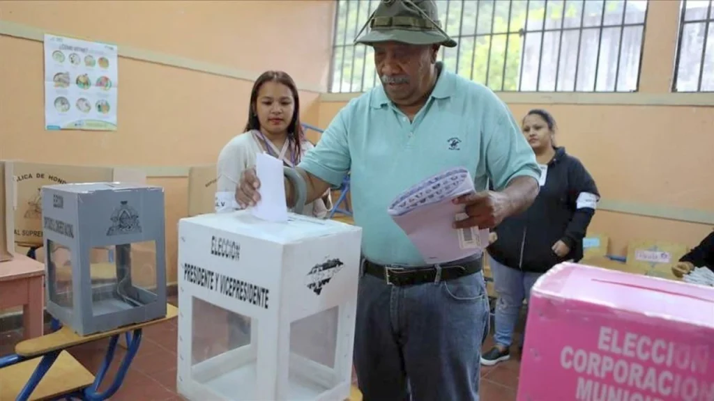 Más de 100 fiscales vigilarán posibles irregularidades en la jornada electoral