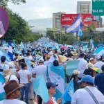 Confraternidad Evangélica llama a la paz y evalúa megacaminata nacional