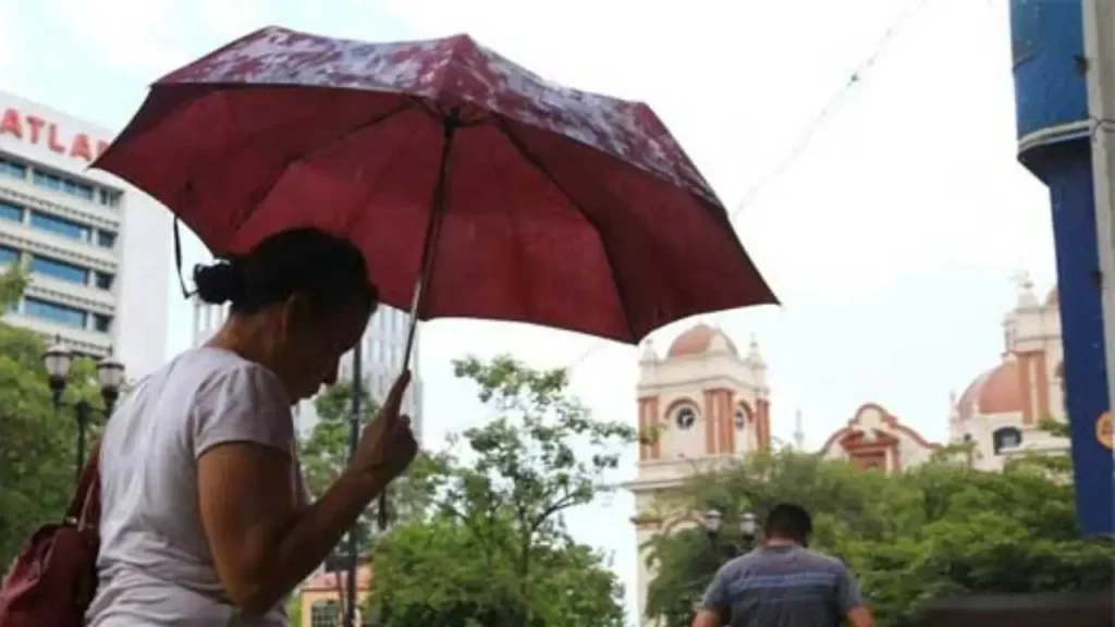 Cuña de alta presión genera lluvias y ambiente fresco este domingo en Honduras