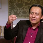 Marx Arriaga: ¿Quién es y por qué convoca comités para defender libros escolares?