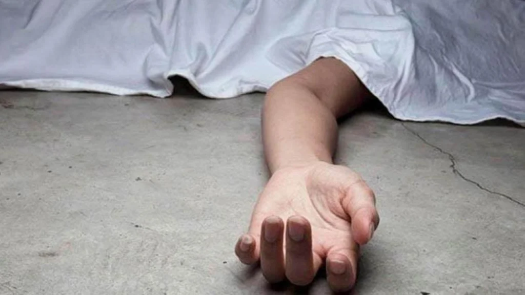 Hombre le quita la vida a su esposa en Navidad y luego aparece muerto