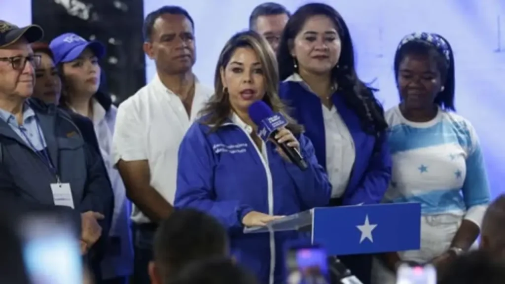 Nacionalistas celebran ventaja tras primer corte de resultados electorales