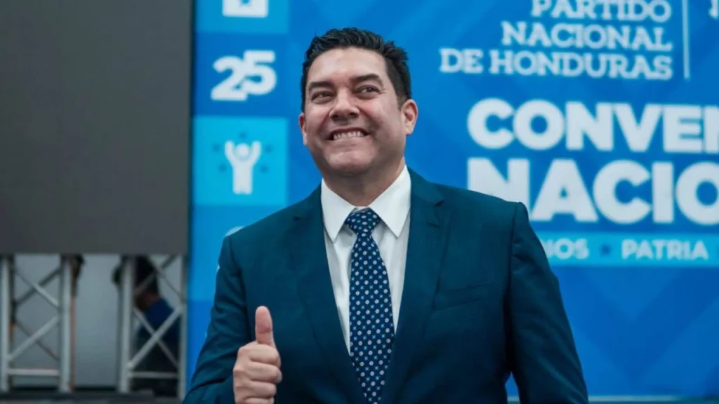 Juan Diego Zelaya se proclama alcalde electo del DC, tras declaratoria del CNE
