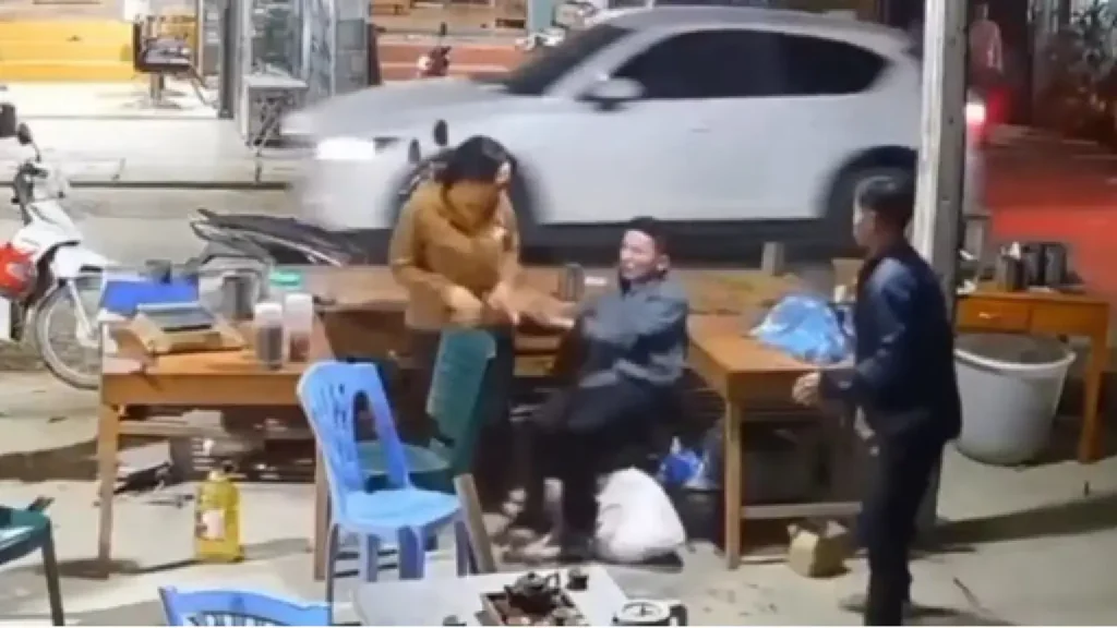 VIDEO SENSIBLE: Mujer mata a su esposo tras ser agredida por él